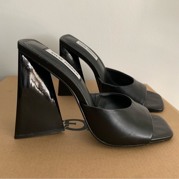 Steve Madden chunky heels - Picture 2 of 5